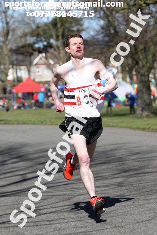 Senior mens Northern 12 Stage Road Relay Champs., Birkenhead Park. Photo: David T. Hewitson/Sports for All Pics